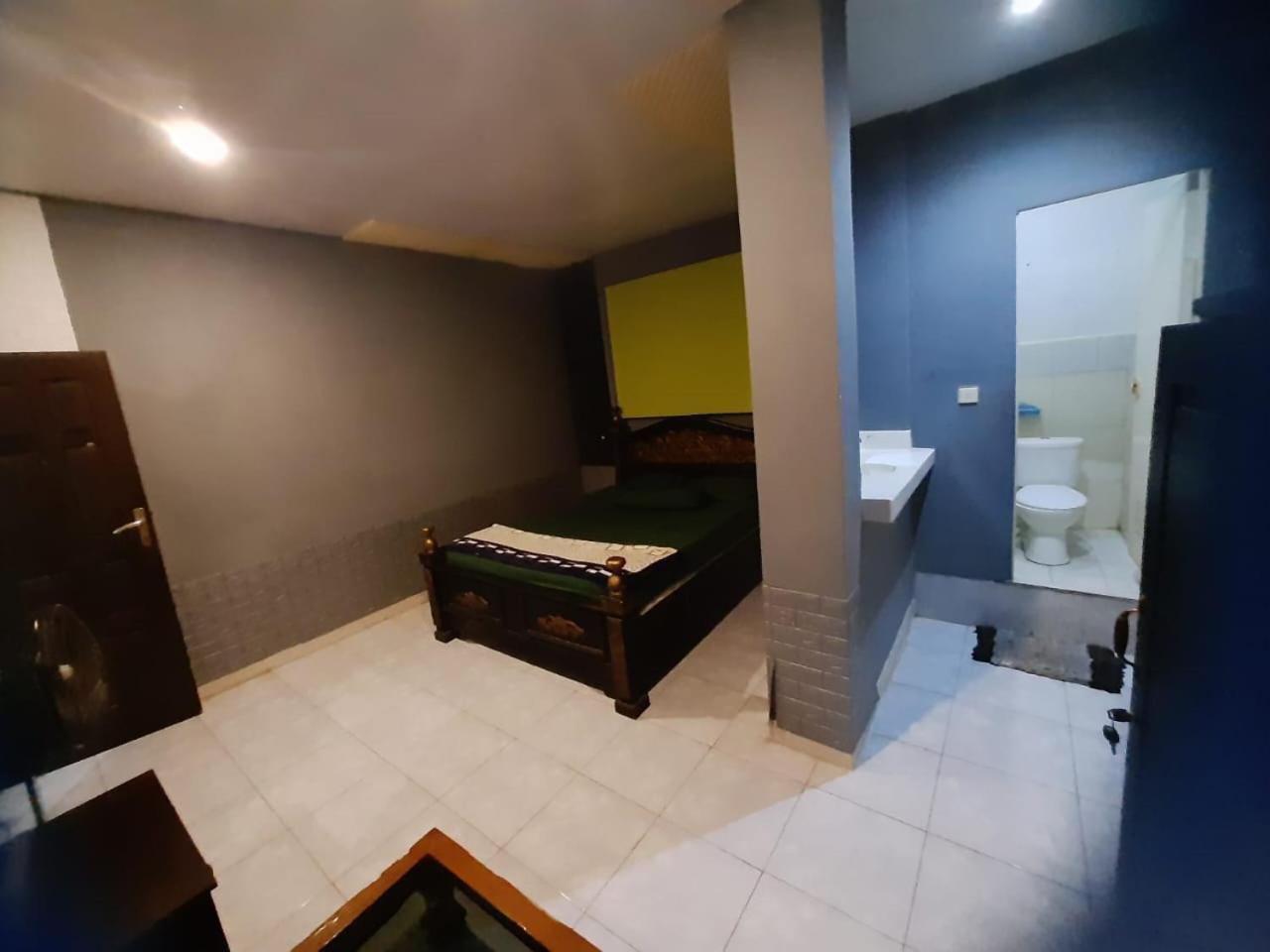 New Kami Homestay Banyuwangi  Zewnętrze zdjęcie